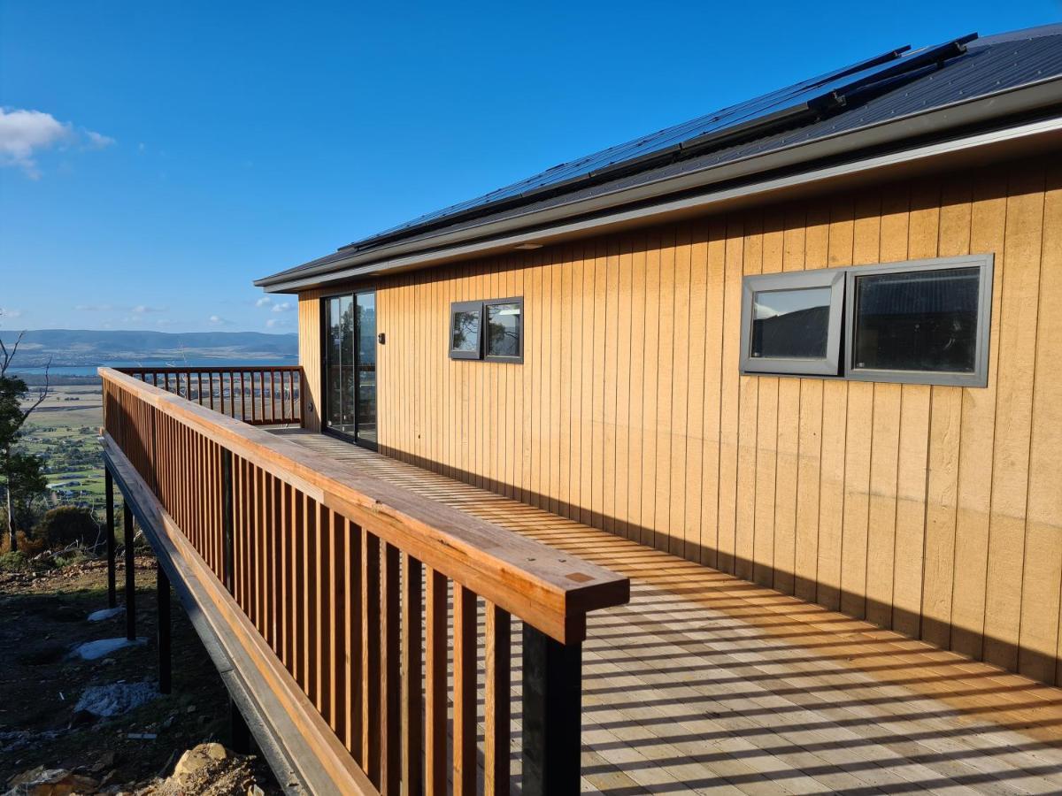 Holiday home Escapes - 3 Seaview Wombat House Mount Rumney
